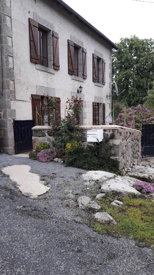 La Maison Du Mas Rando Saint-Georges-Nigremont Exterior foto